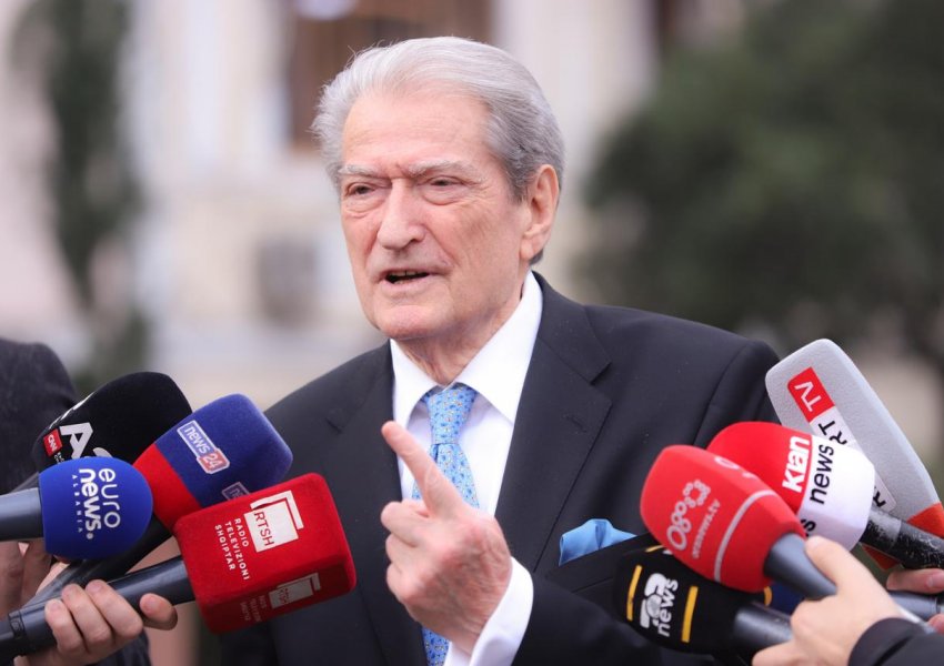 Berisha: Do të paraqisja në parlament, dhjetëra e dhjetëra faqe me fatura që prokuroria i ka përjashtuar nga dosja e Veliajt, blerje mijëra paundësh 