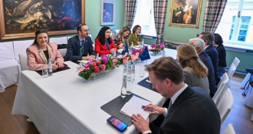 Osmani takohet me presidentin e KE-së: Është koha që BE t’i largojë masat e t’i hap rrugë Kosovës