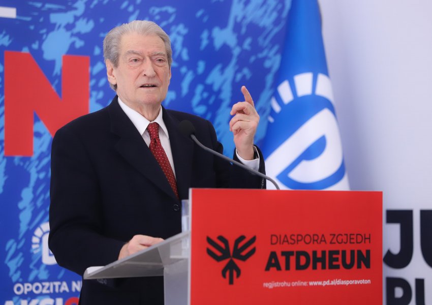 Berisha paraqitet sot në SPAK! Demokratët protestë në mbështetje ndaj tij