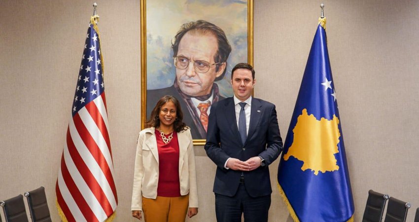 Abdixhiku pasi takoi ambasadorët e QUINTI-t: Po presim numërimin e çdo vote, LDK respekton vullnetin qytetar në plotni
