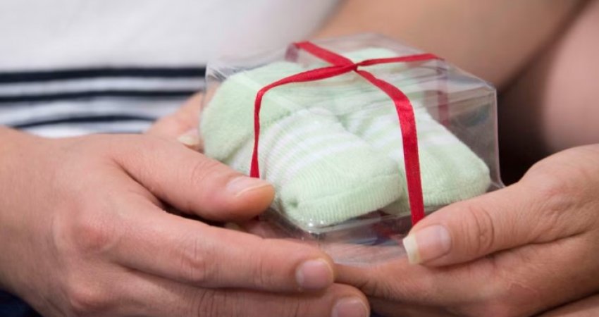 Qindra çifte në listë të pritjes për IVF në QKUK