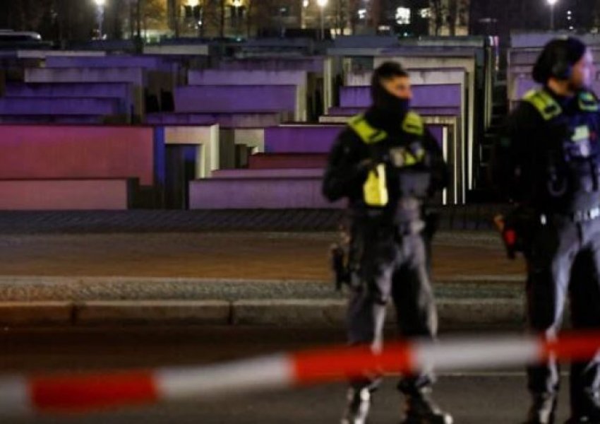 Policia gjermane: I dyshuari për therjen me thikë në Berlin kishte planifikuar të vriste hebrenj
