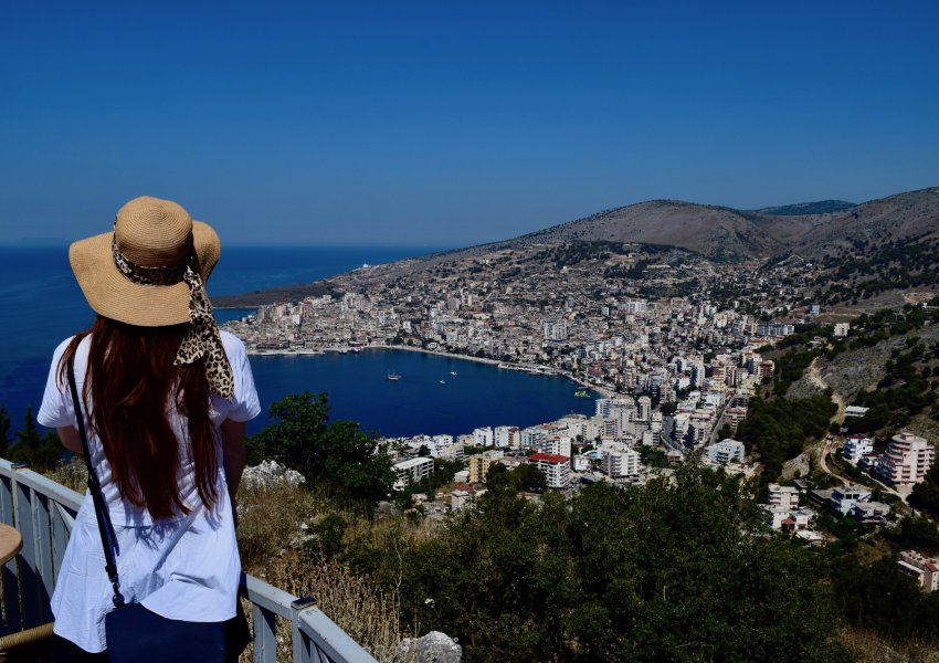 Paradoksi i madh/ INSTAT: Turistë kemi plot, por ... nuk e dimë ku flenë