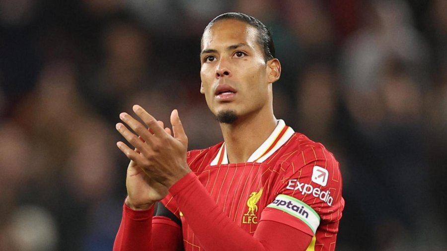 Van Dijk qetëson tifozët: Rrini të qetë, dua të jem kapiteni dhe lojtari më i mirë i Liverpool-it