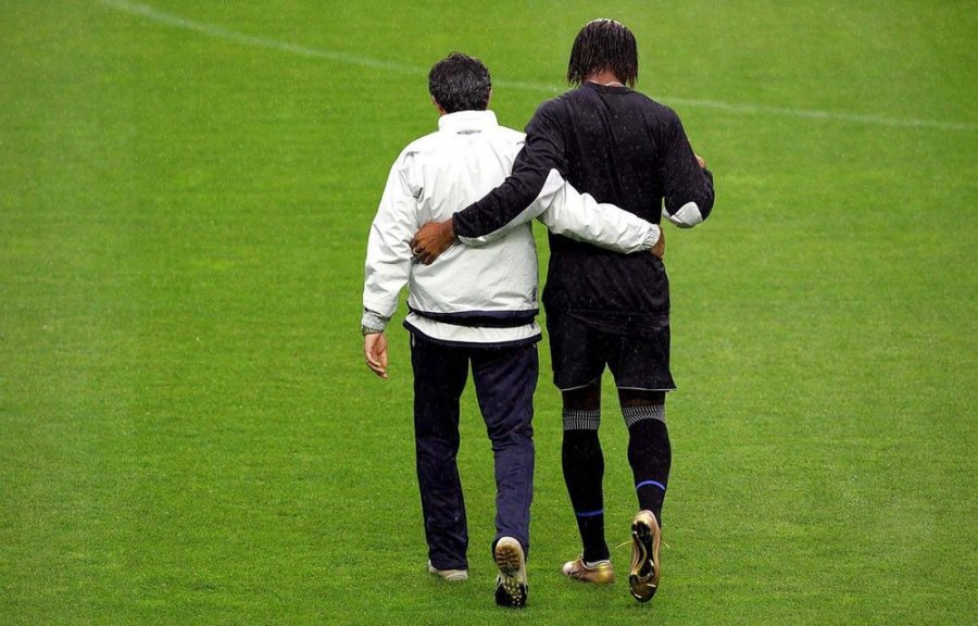 Drogba mbron Mourinhon: Nuk është racist
