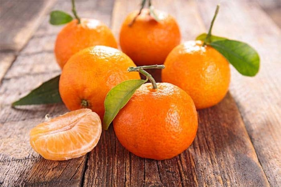 Shqiptarët konsumuan mandarina me helme/ Si gënjente AKU në dhjetor: U asgjësuan