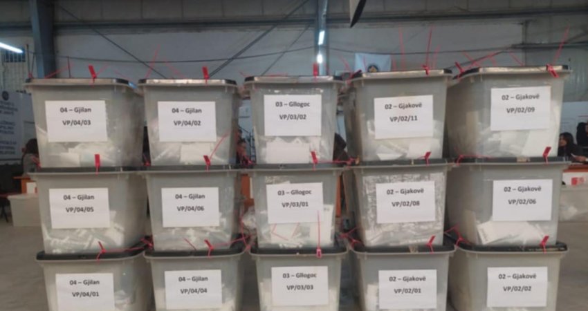 KQZ: Në QNR po vazhdon numërimi i fletëvotimeve me postë, procesi është transparent