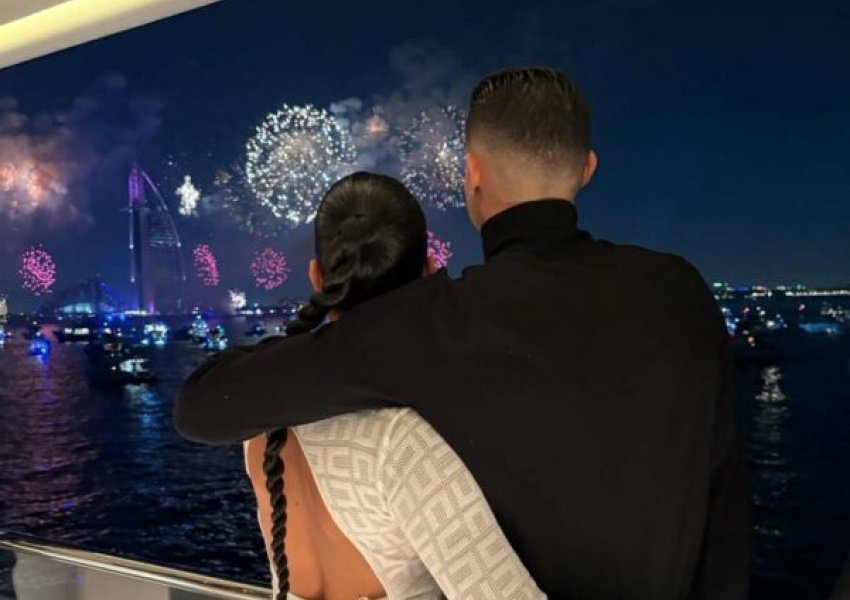 Ronaldo dhe Georgina festojnë ndërrimin e viteve në Dubai: Për një 2025 plot dritë!