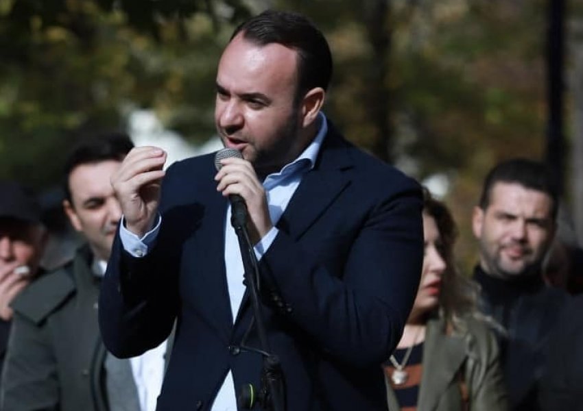 Balliu fton qytetarët në protestën e ditës së nesërme: Të bashkohemi kundër simbolit të korrupsionit arrogant, Erion Veliaj