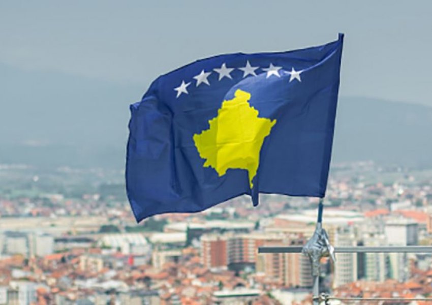 Hyn në fuqi ligji në Kosovë, makinat më të vjetra se 10 vjet nuk mund të zhdoganohen