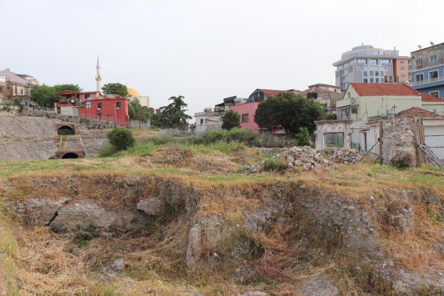 Banorët kundërshtojnë vlerën e kompensimit për projektin TID të Parkut Arkeologjik në Durrës 
