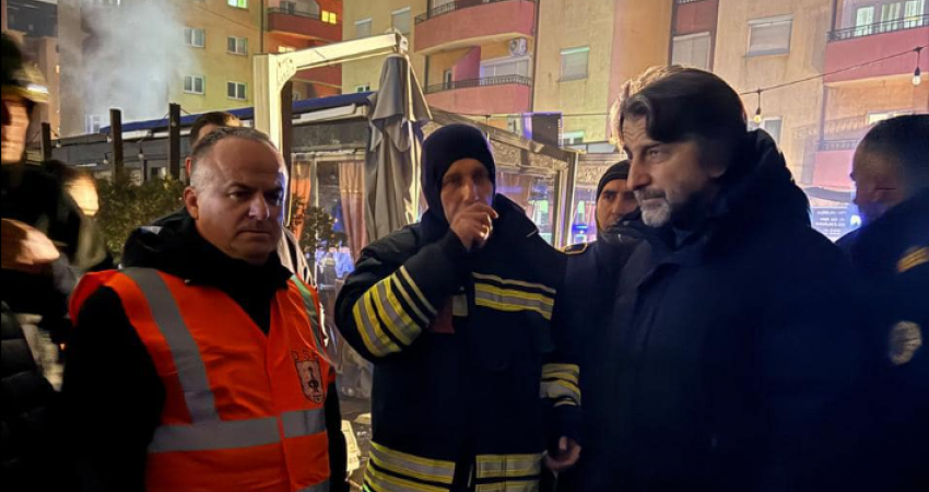 Zjarri në ndërtesën te “Lesna”, Përparim Rama del në vendin e ngjarjes: I lehtësuar që s’pati viktima