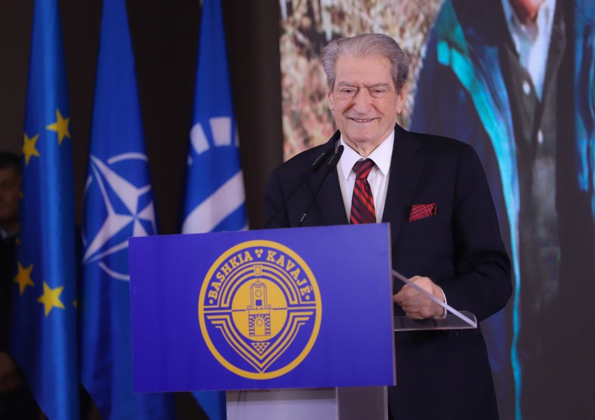 Berisha- Ambasadorit Walker: Nderimi i Kavajës për çdo njeri që ka luftuar dhe lufton për lirinë, është një nder i veçantë