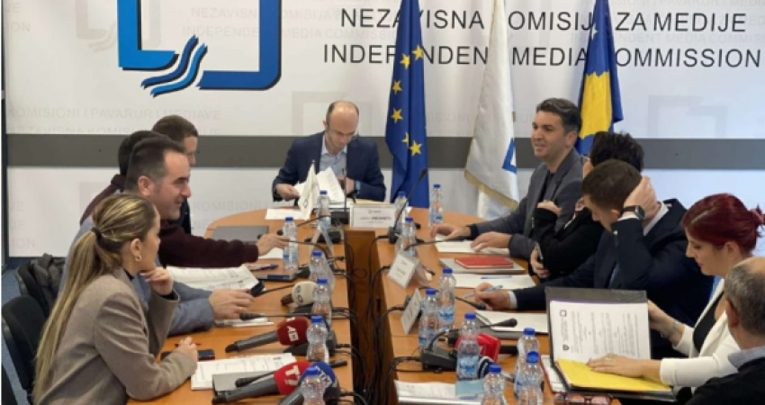 Mehmeti mbyll mbledhjen e KPM: S’ndjej siguri juiridike, s’mund të jemi dy kryetarë në një dhomë