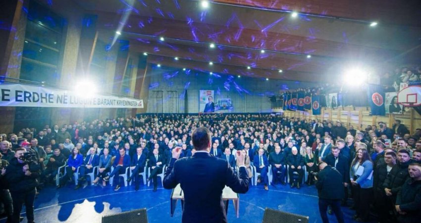 Abdixhiku pas tubimeve me salla plotë: Ta ndryshojmë slloganin që sot, nga “Bëhu Ndryshimi”, në “Krejt Kosova LDK”