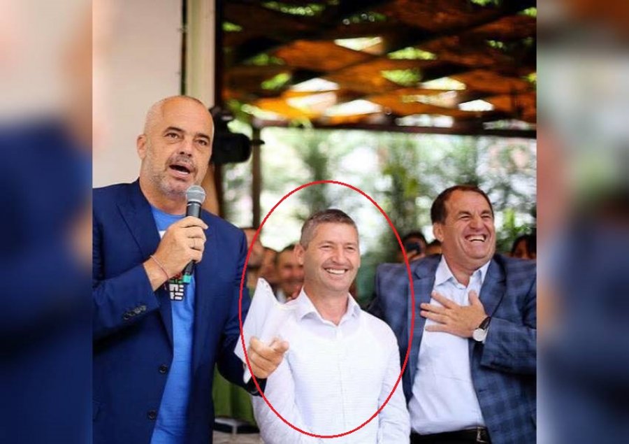 FOTO/ Djali i mikut të Veliaj e Ramës dhunon pa shkak policin