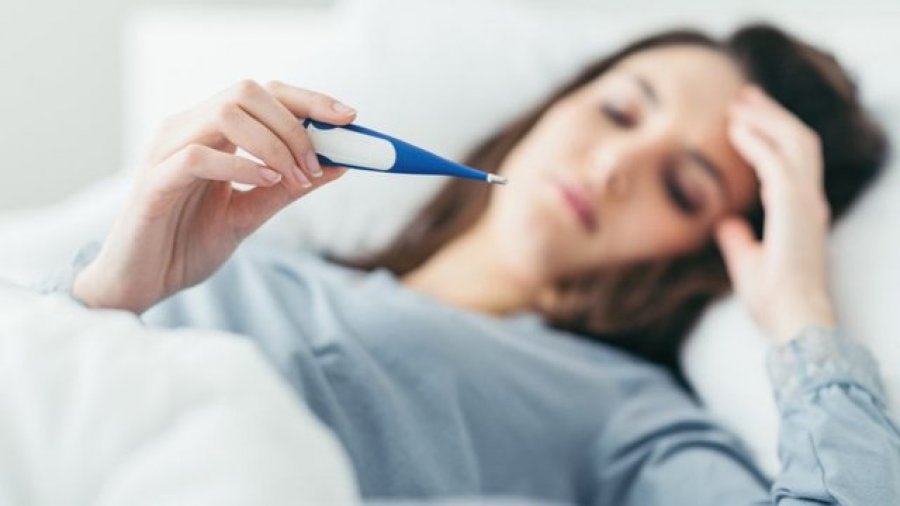 Temperatura e larte, rastet kur duhet të shkoni tek mjeku