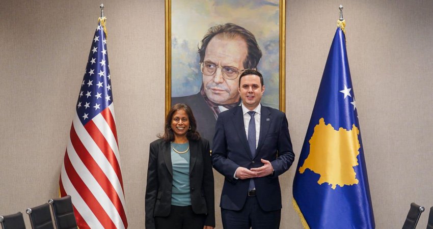 Abdixhiku zotohet se LDK-ja do t’i rikuperojë relacionet me SHBA-të në takimin me zyrtaren amerikane