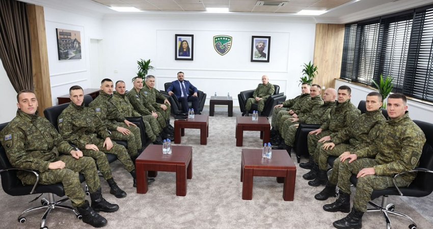 Kosova dërgon kontingjentin e ri të FSK-së për trajnimin e ushtarëve ukrainas në Mbretërinë e Bashkuar