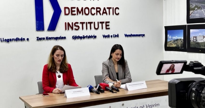Demokracia në Veprim: Gjysma e parë e fushatës, me gjuhë nxitëse dhe të urrejtjes nga partitë politike