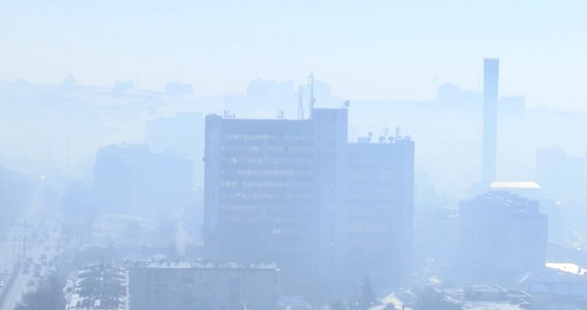 Prishtina renditet e 24-ta në botë për ndotje të ajrit   