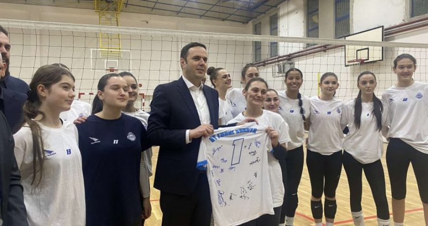 Abdixhiku premton ndërtimin e Sallës Kombëtare të Sporteve me 8 mijë ulëse në Bërnicë