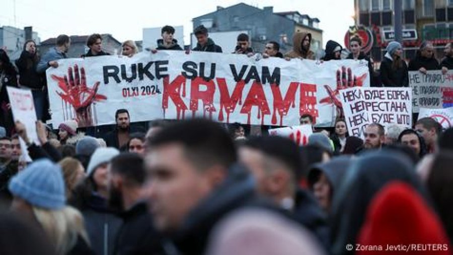 Kulmi që bie në Novi Sad dhe kulmi që bie në Prishtinë 