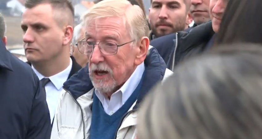 William Walker dëshmon për krimet e luftës në Kosovë