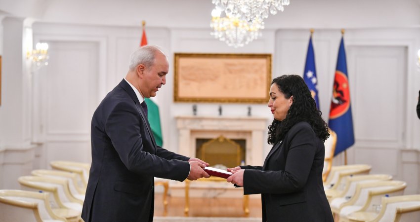 Osmani pranoi letrat kredenciale nga ambasadori jorezident i Jordanisë, Hazem Issam El-Khatib Al-Tamimi