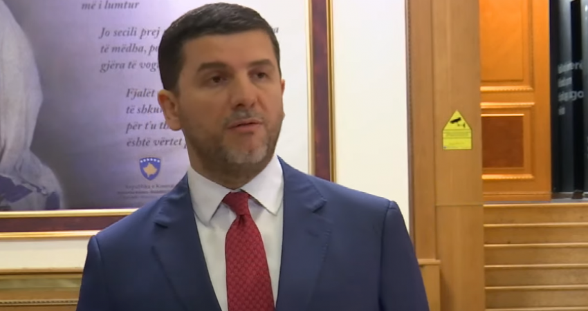 Krasniqi i PDK-së e pranon ftesën e Osmanit për takim rreth ngërçit në Kuvend, skeptik për rezultatin