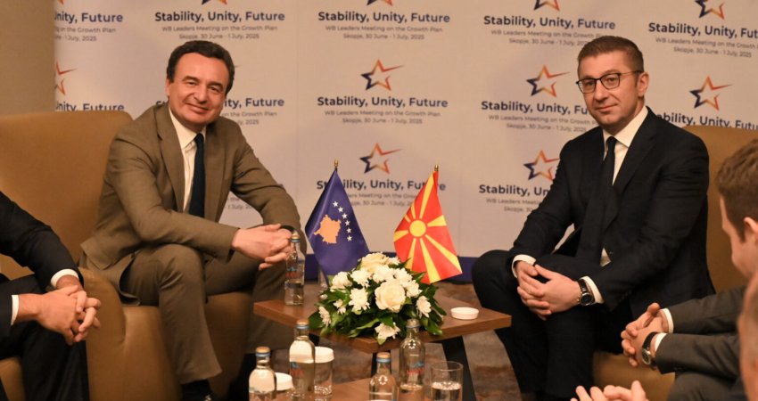 Kurti takohet me kryeministrin maqedonas, flasin për integrimin në BE