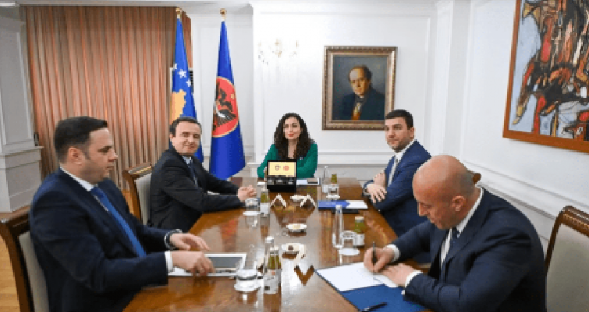 Osmani nis konsultimet me liderët, takimi i parë me Kurtin në ora 10:00