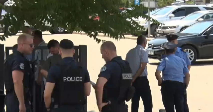 Policia: Kërcënimi për mjet shpërthyes në Kuvend u bë përmes një mesazhi