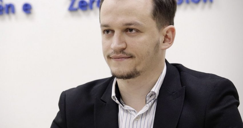 Cakolli: Dehari sërish e mbylli seancën në mënyrë arbitrare – fjalimet pas mbylljes bien ndesh me Rregulloren