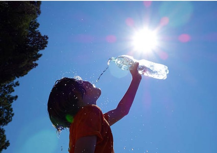 Vijon vala afrikane: Temperatura që ndihen si 41°C dhe lagështi e lartë në të gjithë vendin