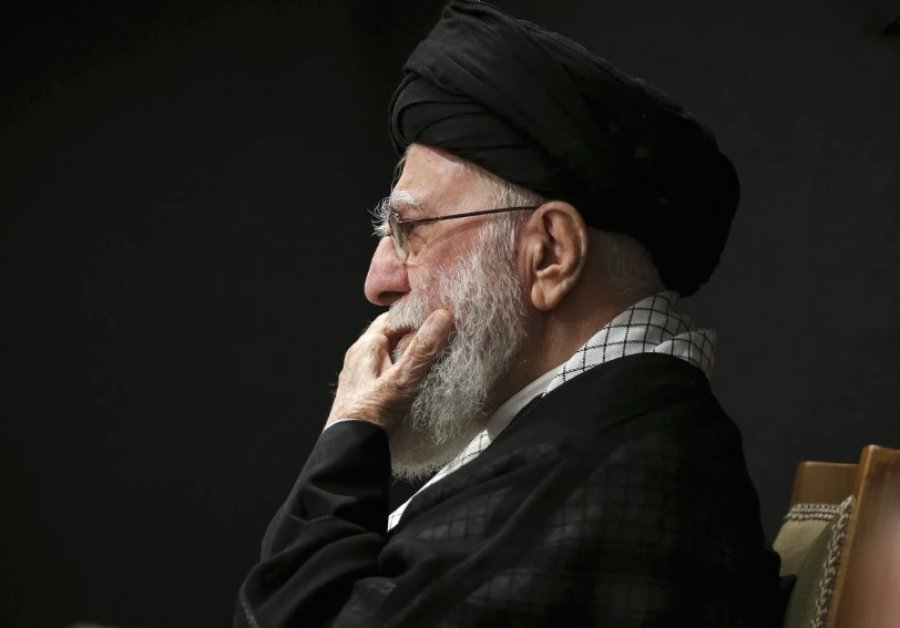Udhëheqësi suprem i Iranit bën paraqitjen e parë publike që nga fillimi i luftës Iran-Izrael 