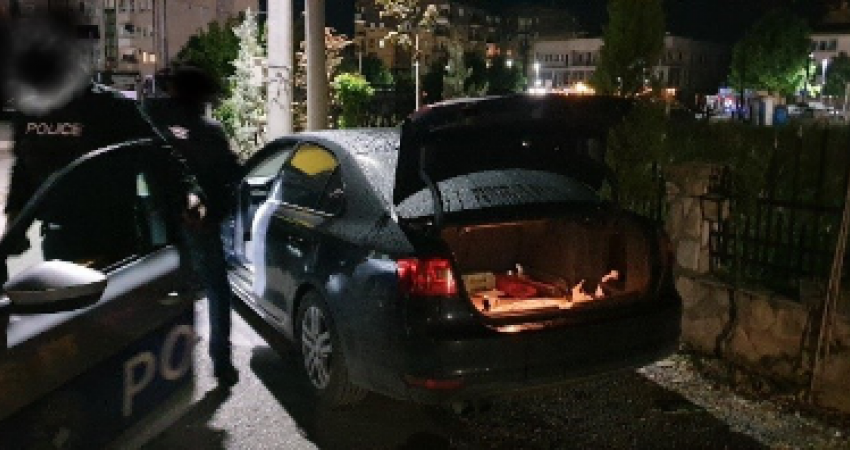Policia godet rrjetin e bixhozit të jashtëligjshëm – sekuestron armë, para dhe pajisje elektronike