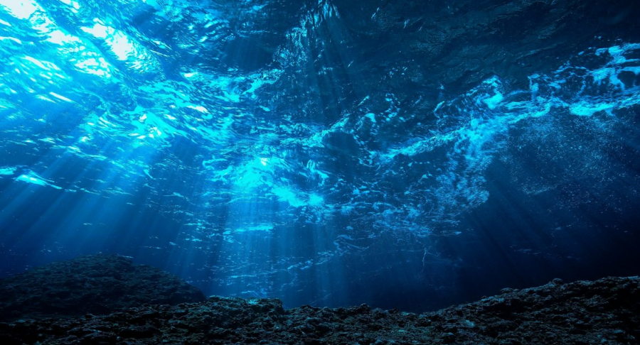 Shkencëtarët kanë zbuluar një oqean nën Tokë që sfidon kuptimin tonë për planetin dhe universin