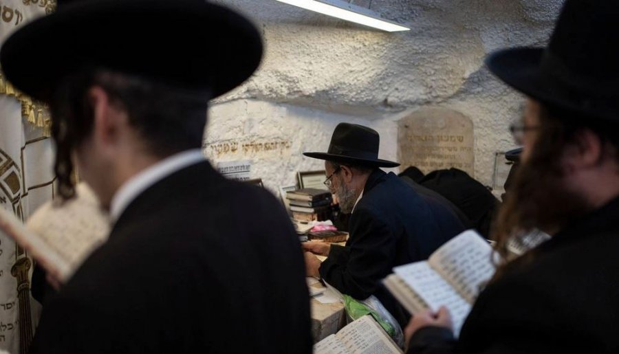 Ishin përjashtuar prej dekadash nga shërbimi ushtarak, Netanyahu vendos rekrutimin për 54,000 hebrenj ultraortodoksë