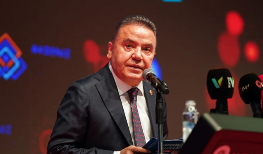 Arrestohen me akuza për korrupsion dy kryetarë bashkie të opozitës turke