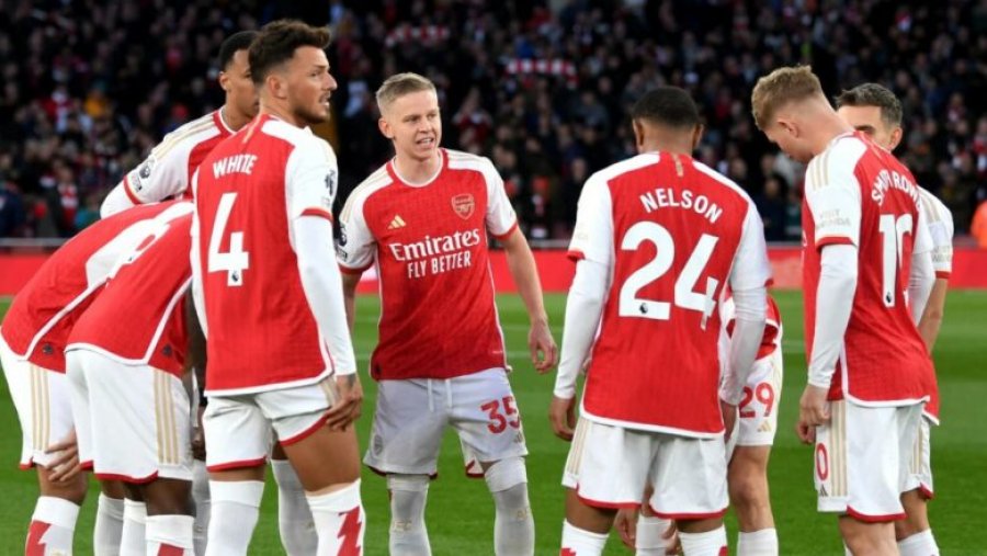 Arsenali nxjerr në shitje tre yje të ekipit