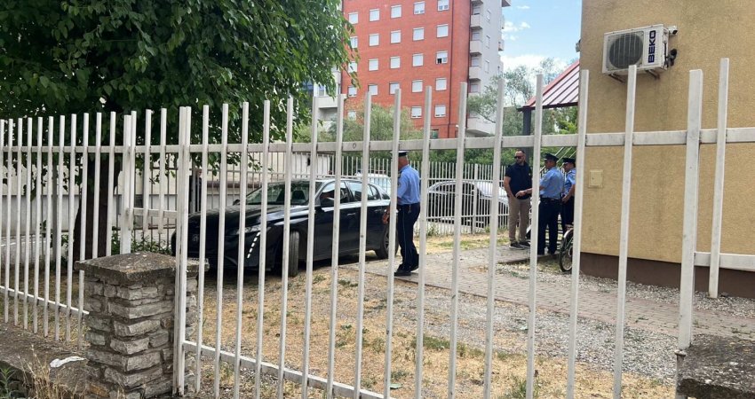 Seanca për masën e sigurisë ndaj 5 policëve, gazetarët lihen jashtë rrethojave të objektit të Gjykatës në Lipjan