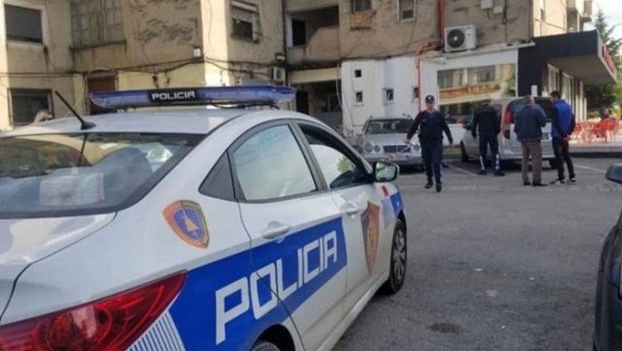 E rëndë në Elbasan, 55-vjeçari thyen masën e 'arrest shtëpie' dhe tenton të përdhunojë fqinjen 25-vjeçare