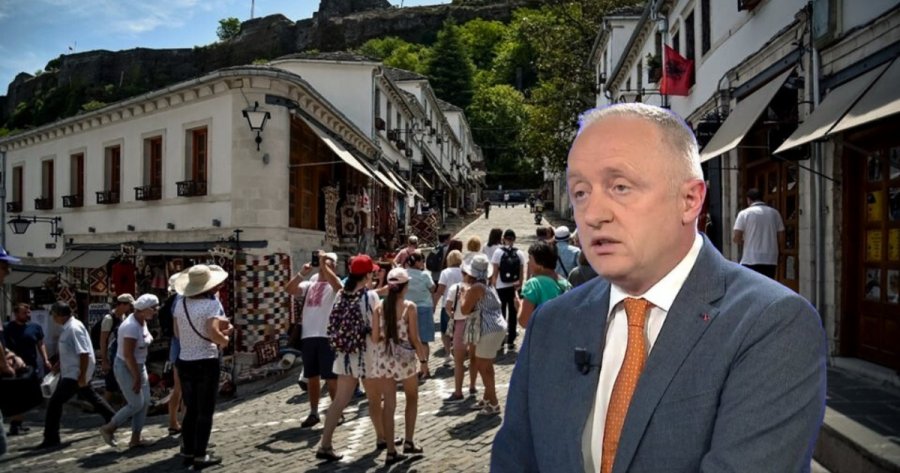 Gjirokastra, qyteti që pret turistin si Krishtin, dhe e trajton si sheik