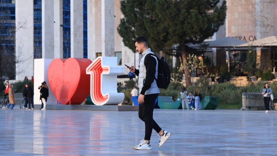 Ja si po i përgjon Edi Rama shqiptarët/ Investigimi tronditës i medias publike austriake: Përdori ndalimin e TikTokut si ‘Kalë Troje’