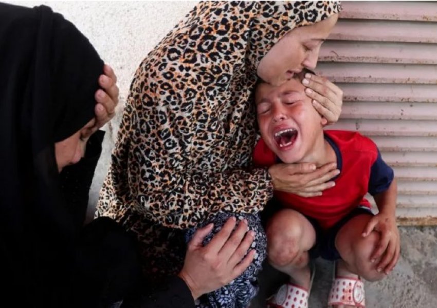 Sulm vdekjeprurës në Gaza: Të paktën 15 të vrarë, mes tyre 8 fëmijë, ndërsa prisnin ndihma ushqimore