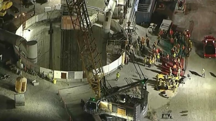 Shembet tuneli në Los Angeles, autoritetet arrijnë të shpëtojnë 31 punëtorët që kishin ngecur brenda tij