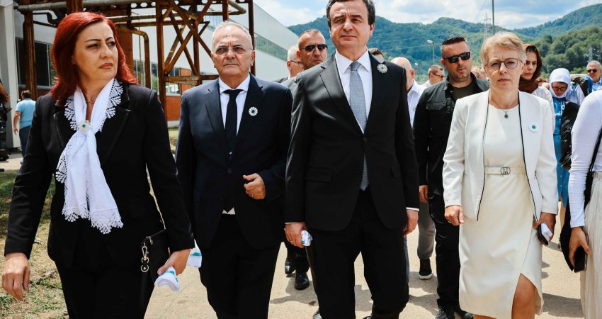 Kurti dhe Gërvalla shkojnë në Bosnje, përkujtojnë viktimat e gjenocidit në Srebrenicë