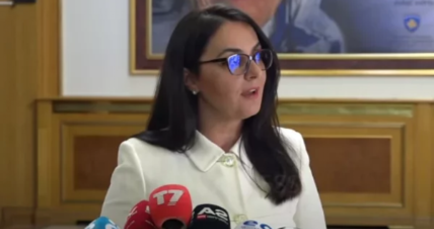Lushaku-Sadriu: VV po bëhet simbol i korrupsionit në vend, Qeveria i ka bërë dëm epokal shtetit