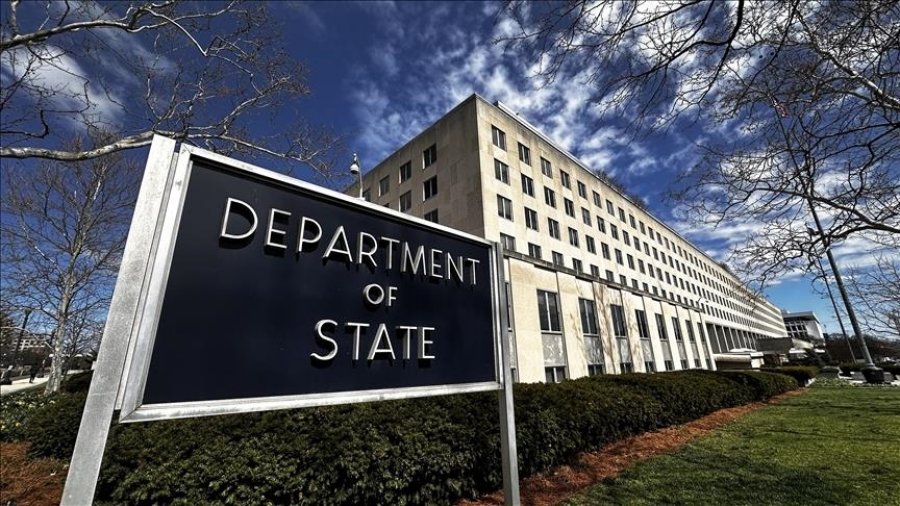 Departamenti Amerikan i Shtetit do të lëshojë njoftime për pushime nga puna mes planeve të shkurtimit të personelit 